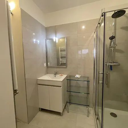 Daire Beau - 100m De La Palm