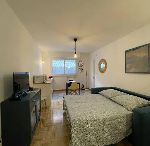 Beau - 100m De La Palm شقة *